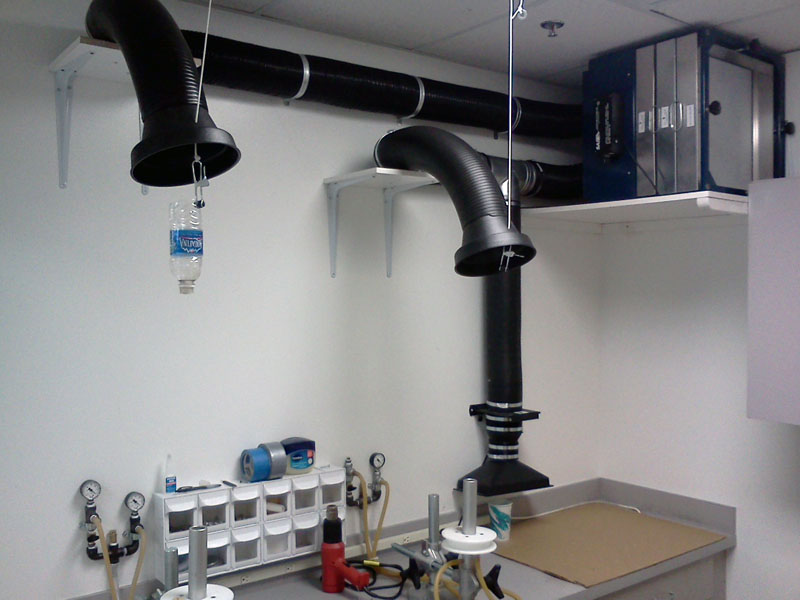 Extractor de humos para varios operarios